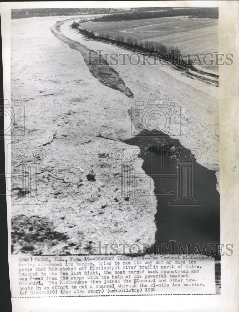 1958 Press Photo The Towboat Kishwaukee Is Trapped - RRW48819 - Historic Images