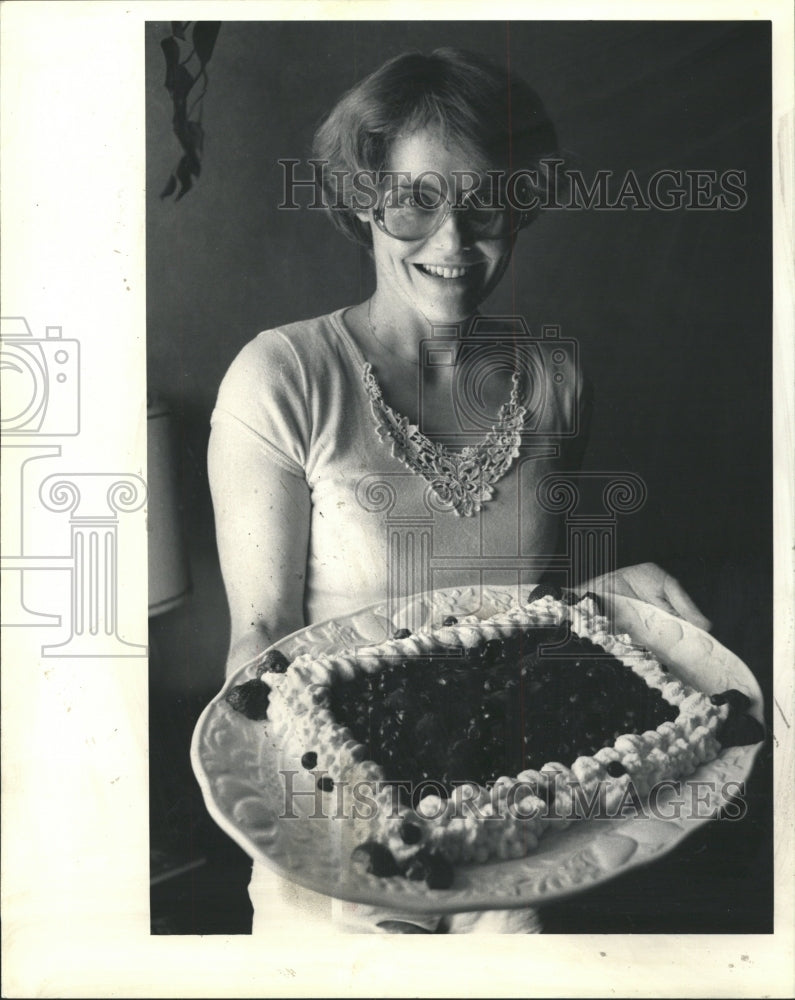 1987 Press Photo Fruits Tart Novel cookie crust Geneva - RRW48883 - Historic Images