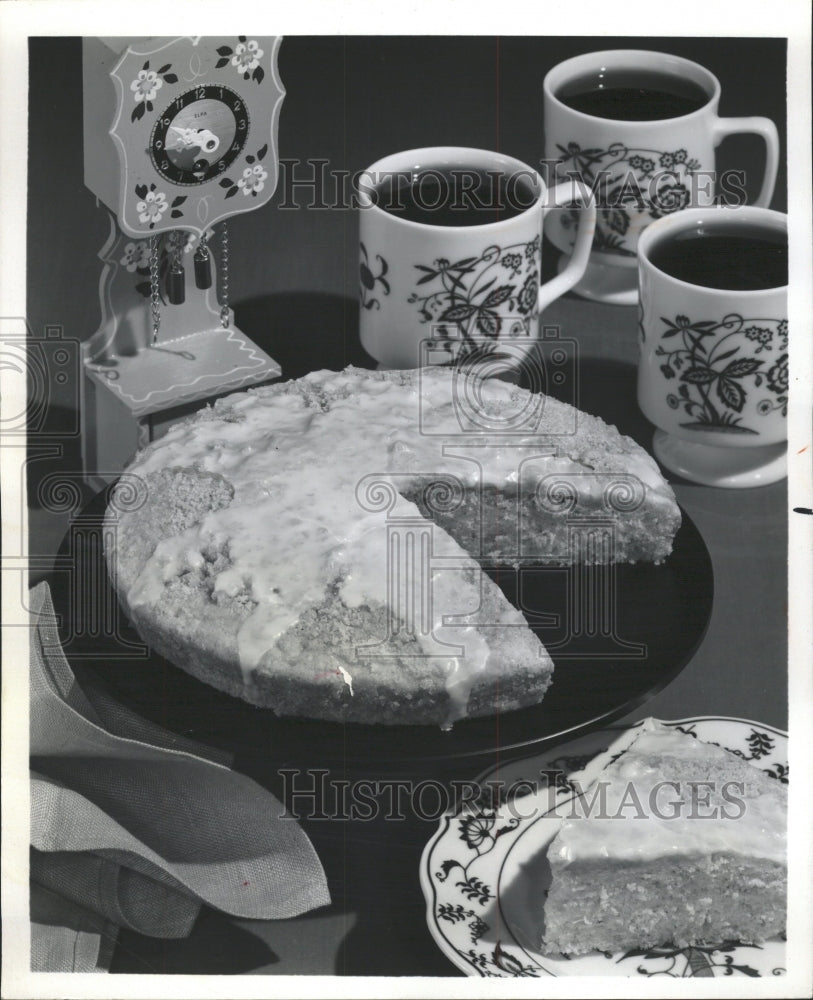 1973 Press Photo Coffee Cake - RRW49055 - Historic Images