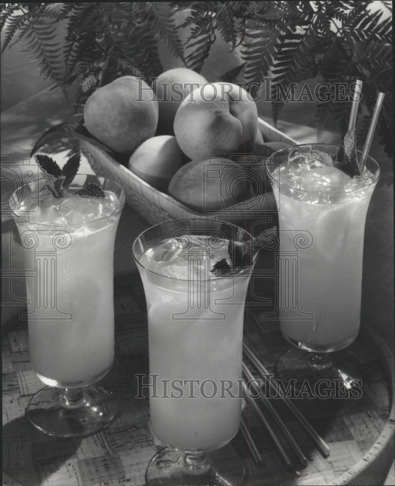 Press Photo Peach Cooler - RRW49081 - Historic Images