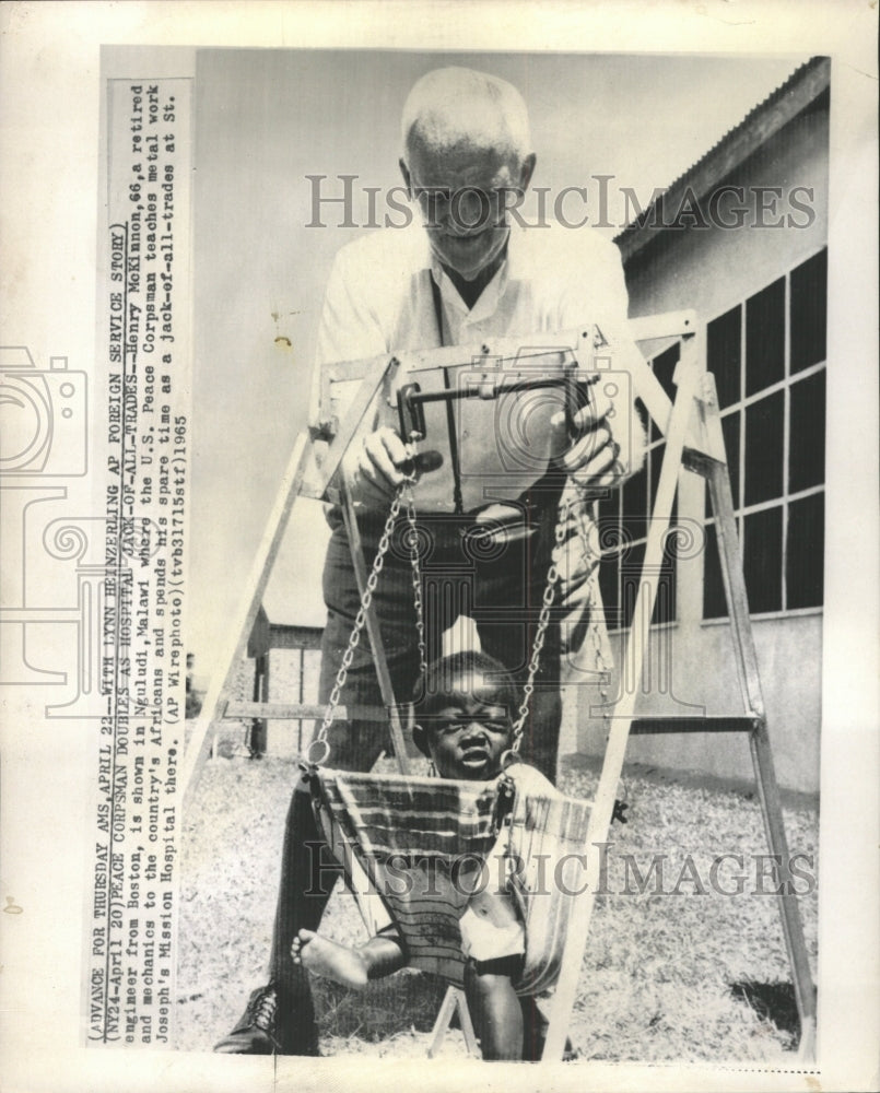 1965 Press Photo Henry McKinnon Boston U S Peace Corps - RRW49139 - Historic Images