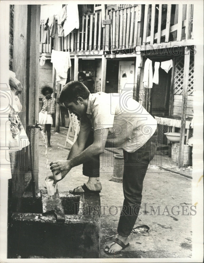 1966 Press Photo Peace Corpsman in Dominican Republic - RRW49161 - Historic Images