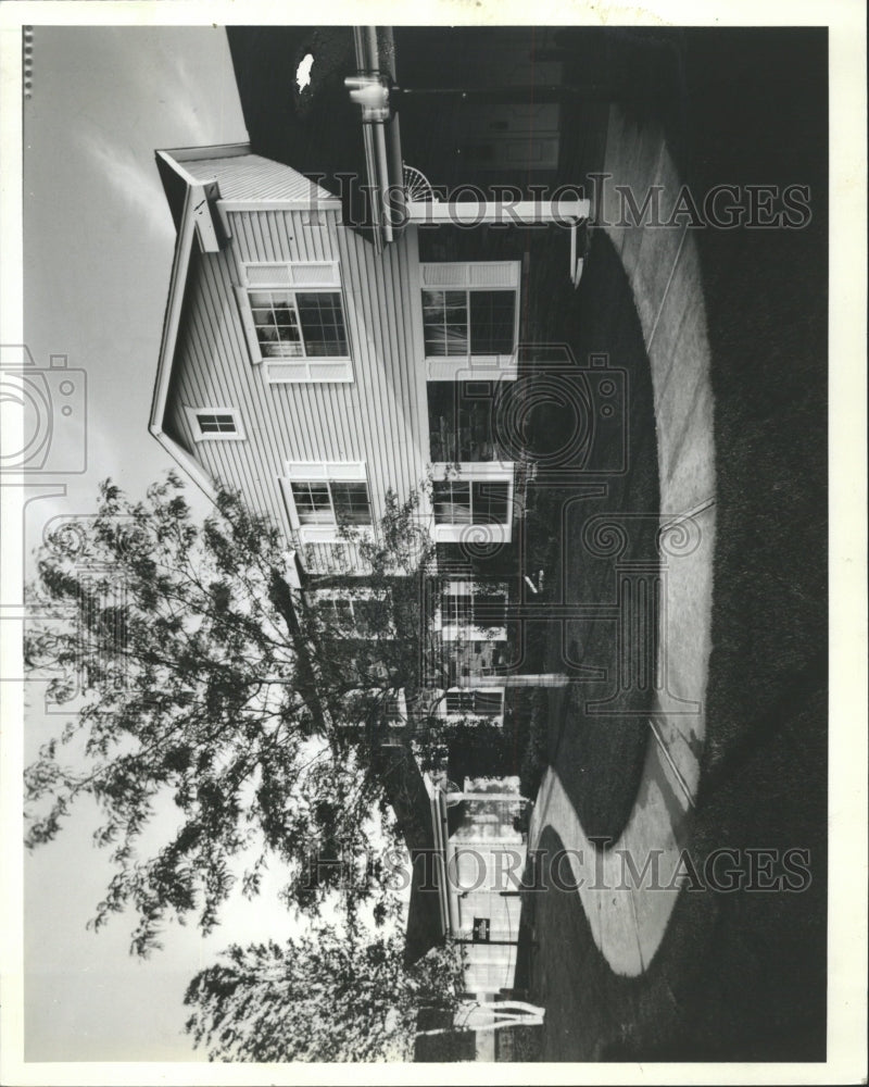 1982 Press Photo Lexington Lane Condominiums Nester - RRW49353 - Historic Images