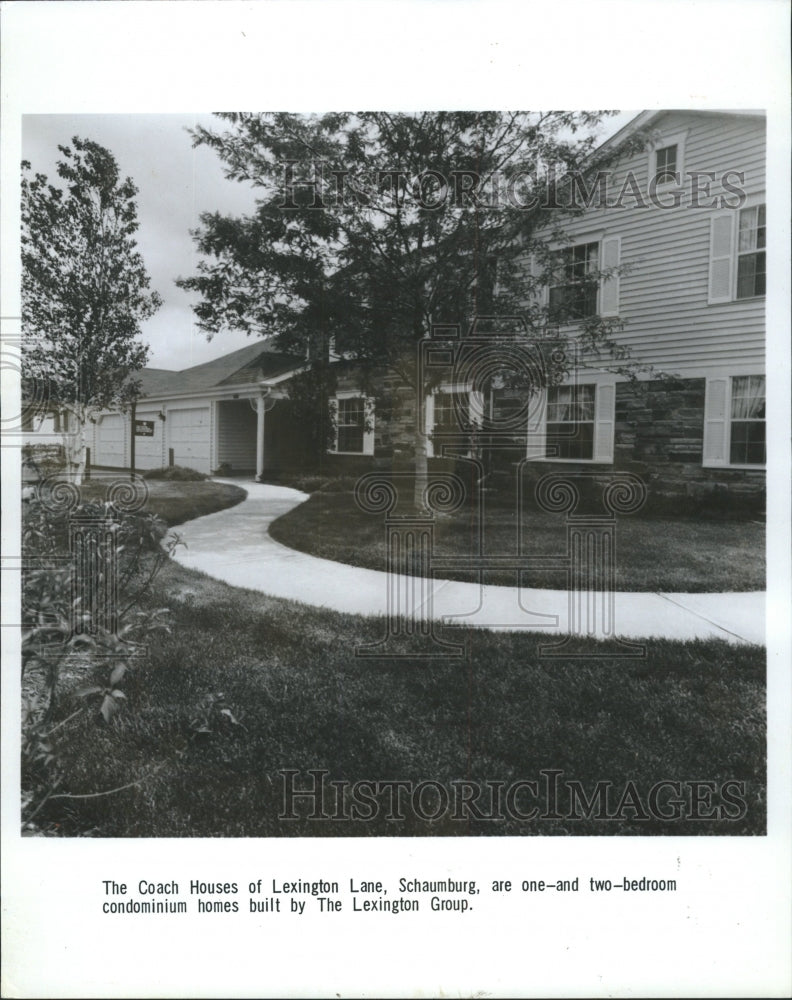 1982 Press Photo Lexington Lane Coach Houses Schaumburg - RRW49355 - Historic Images