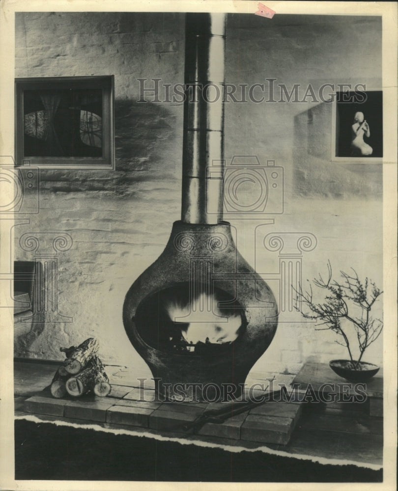 1963 Press Photo Igloo Fireplace Experimental House - RRW49623 - Historic Images