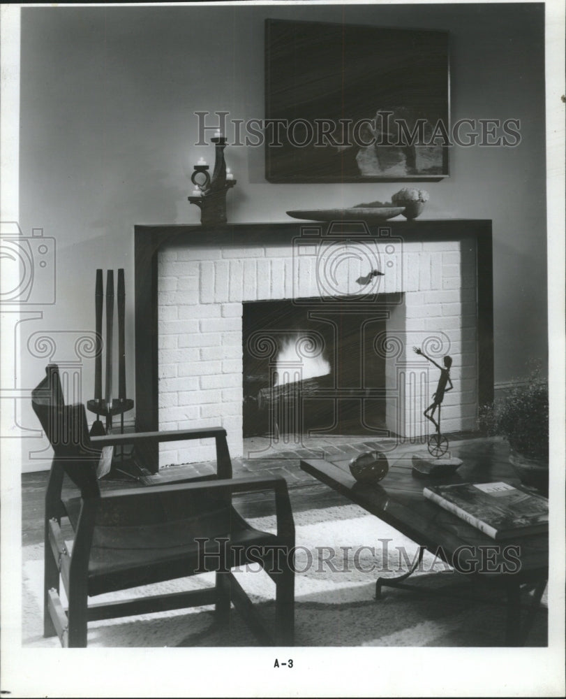 1982 Press Photo Fireplace Polished Slate Mantel - RRW49707 - Historic Images