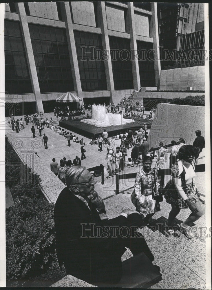 1974 Press Photo First National Bank Plaza - RRW49723 - Historic Images