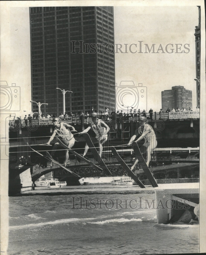 1976 Press Photo Marina City Chicago Ski Team Ballet - RRW49933 - Historic Images