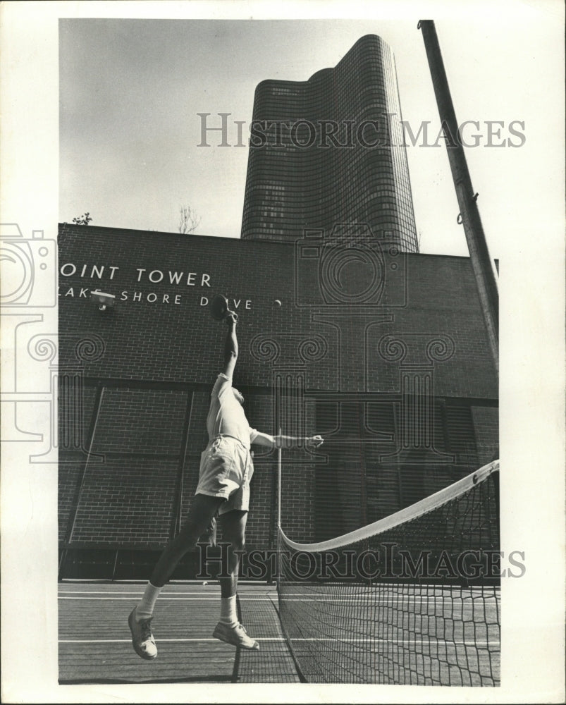 1968 Press Photo Lake Point Tower Pantry Paddle Shore - RRW49975 - Historic Images