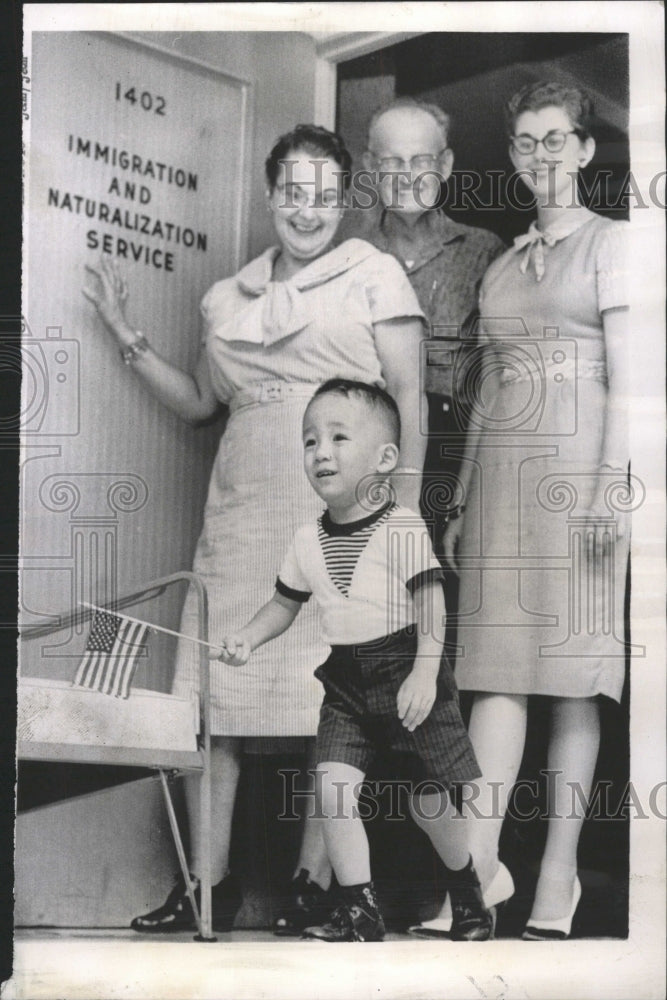 1962 Press Photo Immigration Naturalization Service - RRW50029 - Historic Images