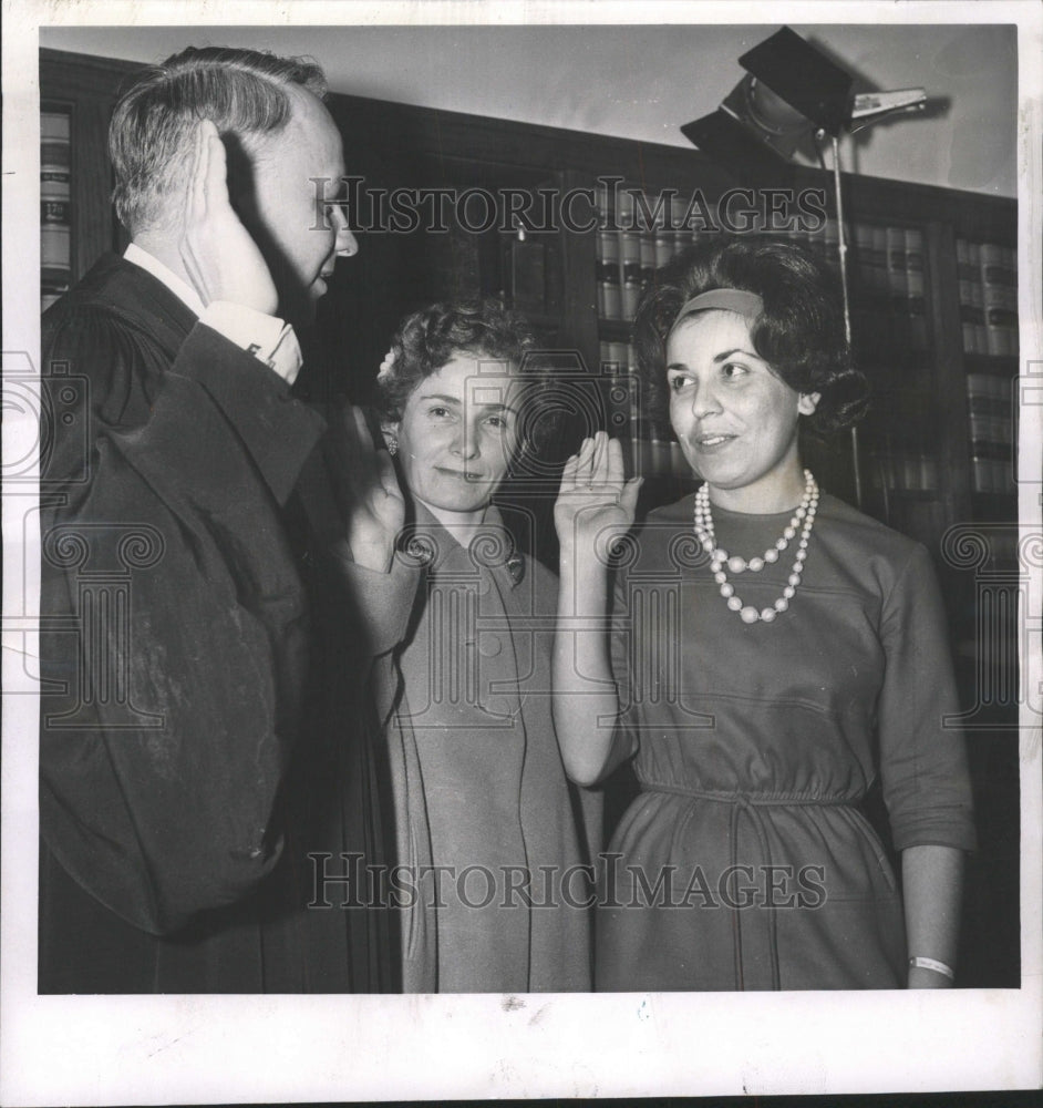 1962 Press Photo Judge Hubert Will Leclaire Mrs Athena - RRW50031 - Historic Images