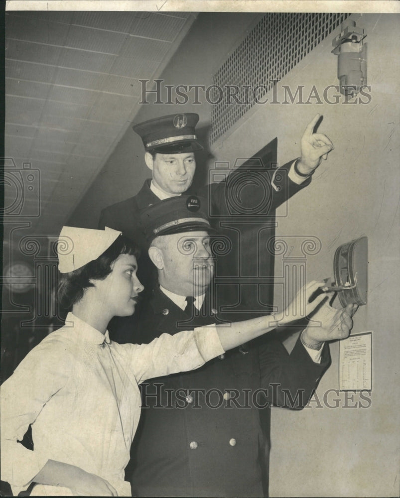 1953 Press Photo Nurse Jacquelyn McKey Olive Kugelman - RRW50481 - Historic Images