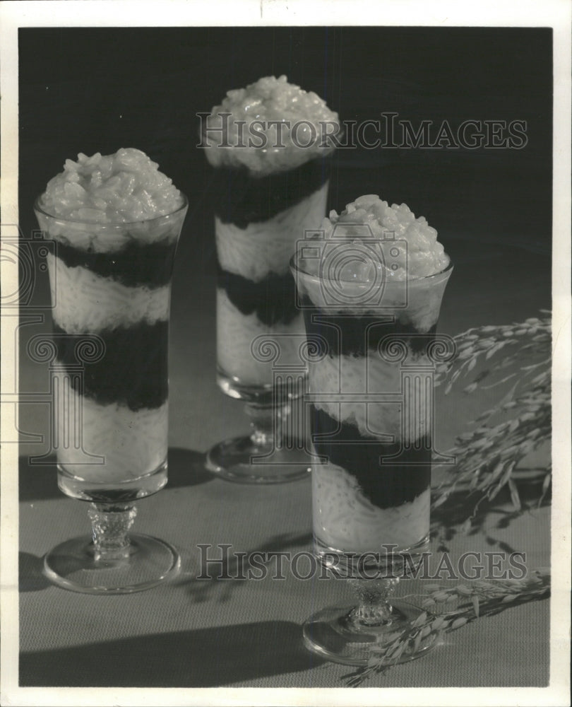 1965 Press Photo Cranberry swirl rice parfaits textures - RRW50621 - Historic Images