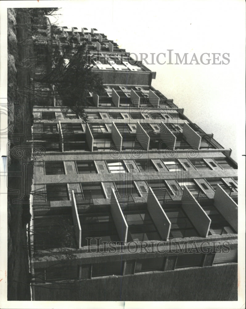 1975 Press Photo Lombard Residents To Benefit From Tax - RRW50779 - Historic Images