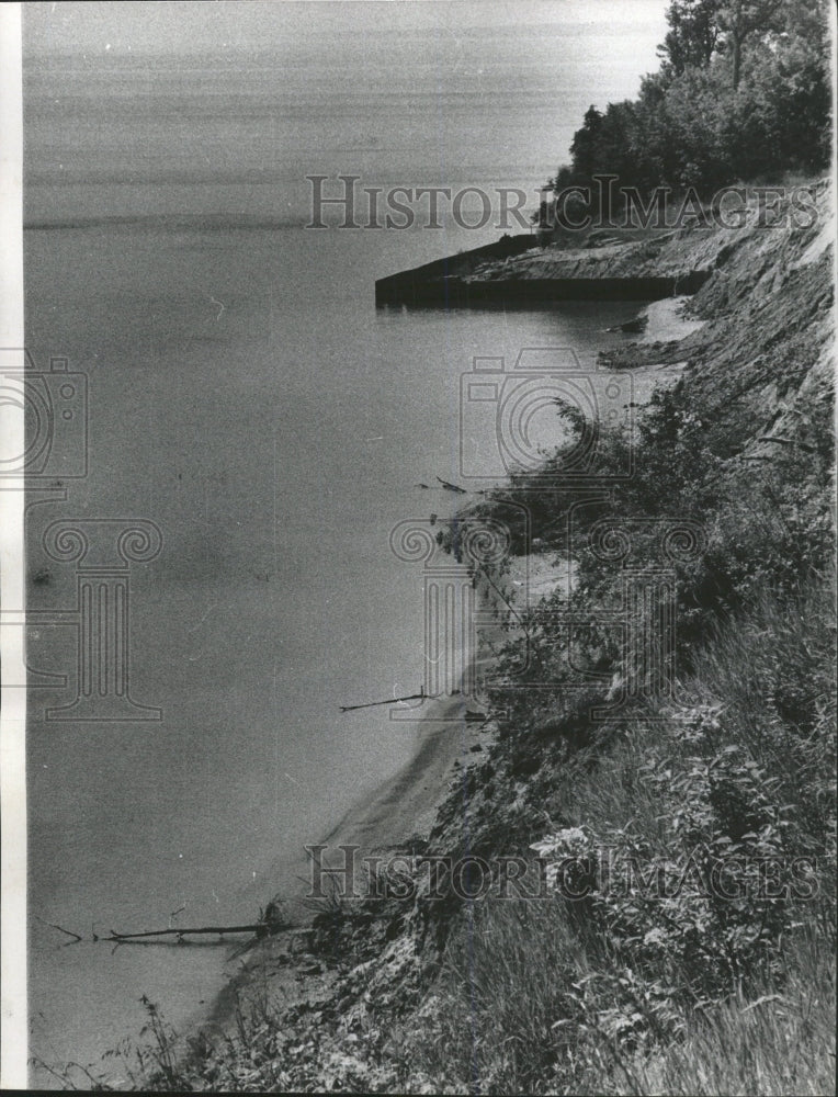 1969 Press Photo Lake Michigan However Chunks Robert - RRW50887 - Historic Images