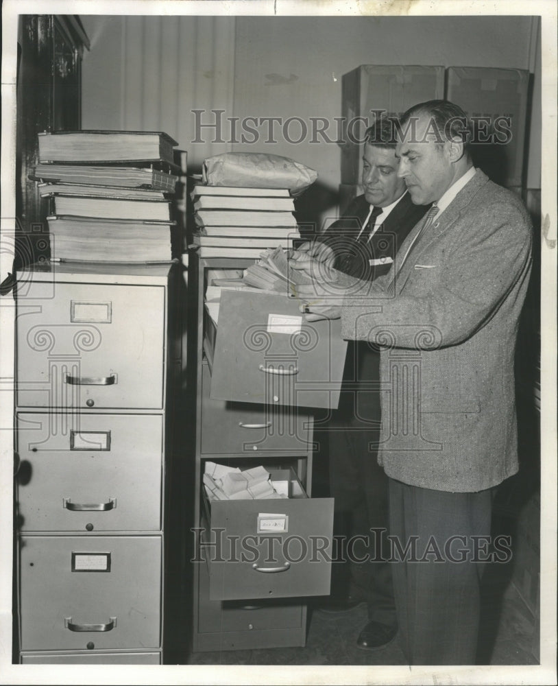 1959 Press Photo Bernard Rotzell &amp; Bernard Kaezmarek - RRW51463 - Historic Images