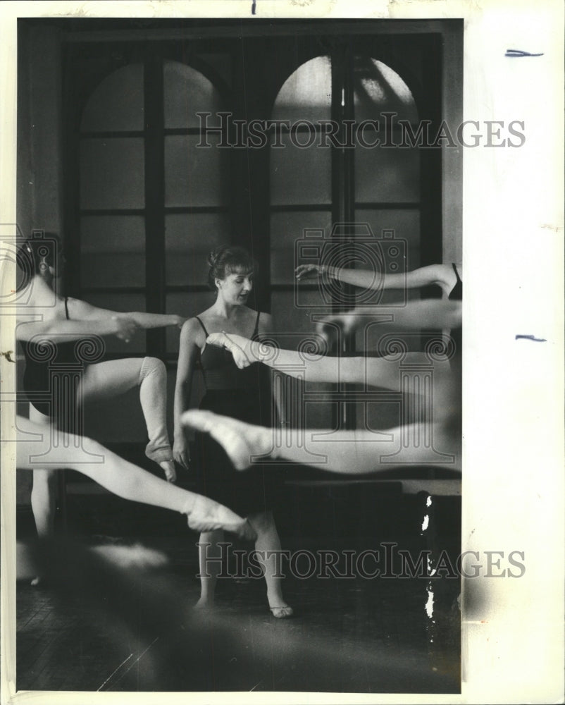 1984 Press Photo Elizabeth Boitsov Dance Teacher Russia - RRW51563 - Historic Images