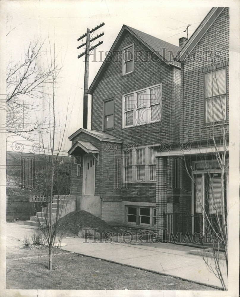 1954 Press Photo One Home Renovation Winchester - RRW51569 - Historic Images