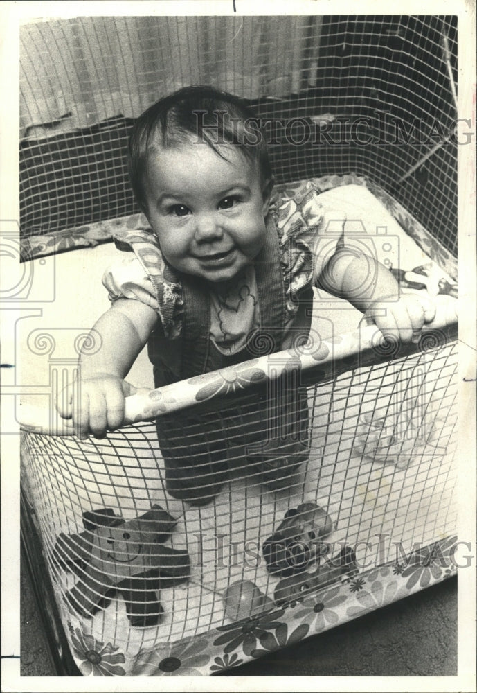 1978 Press Photo Suzanne Baby Playpen - RRW51705 - Historic Images