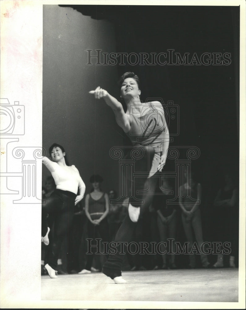 1985 Press Photo Dancin Play - RRW51773 - Historic Images