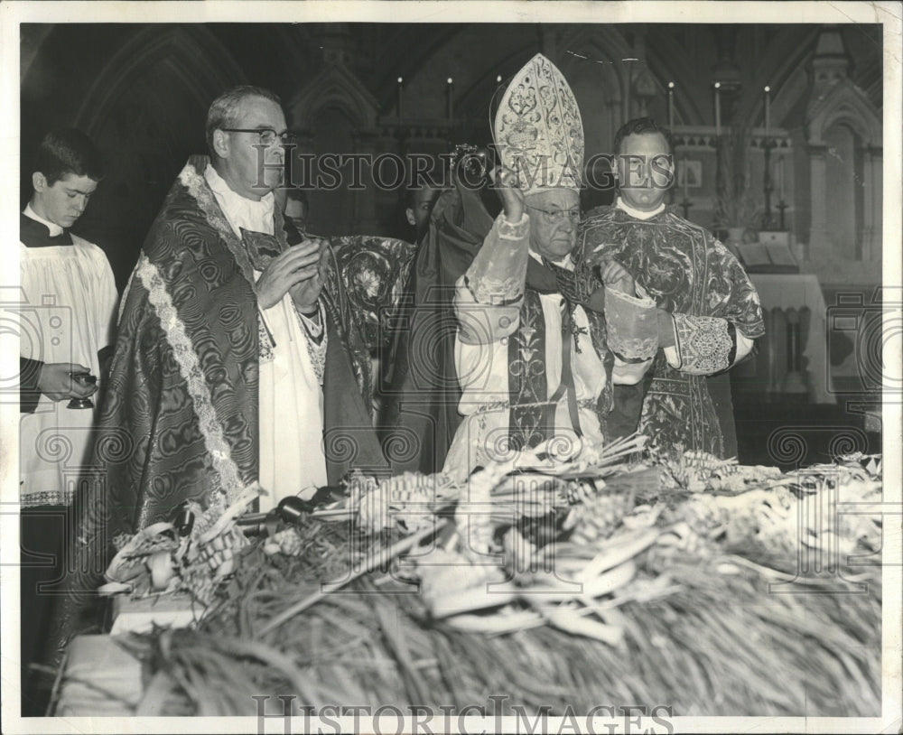 1958 Press Photo Archbishop Samuel Cardinal Stritch - RRW52579 - Historic Images