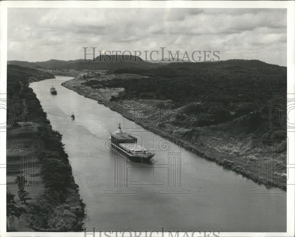 Press Photo Panama Canal - RRW52597 - Historic Images