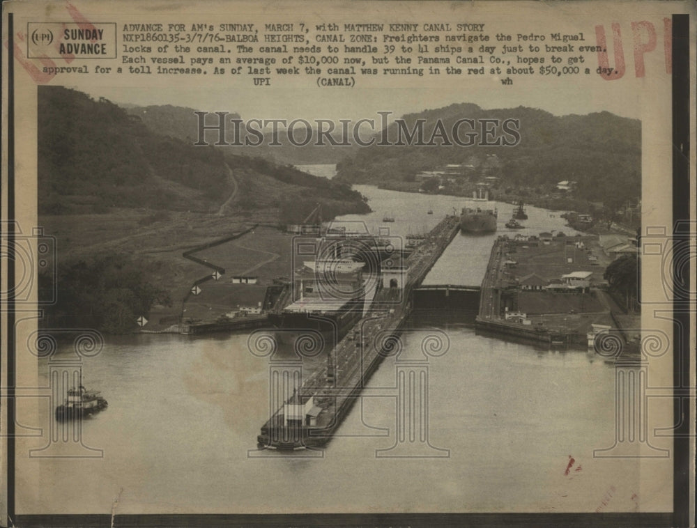 1976 Press Photo Pedro Miguel Locks Canal - RRW52611 - Historic Images