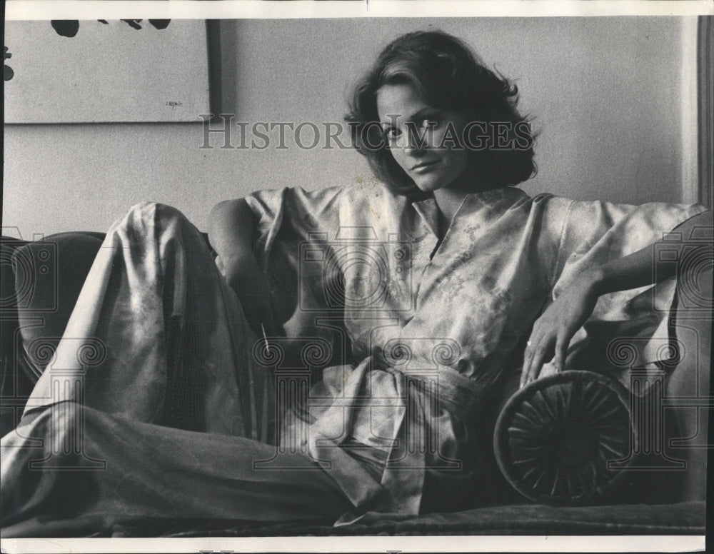 1975 Press Photo Pajamas Joe Lindsay Fashion Women - RRW52707 - Historic Images