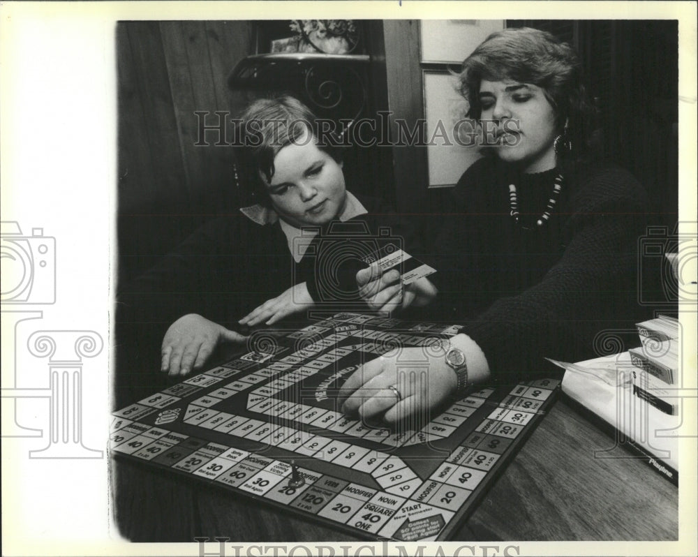 1986 Press Photo 800, The College Prep Game helps PSATs - RRW52863 - Historic Images