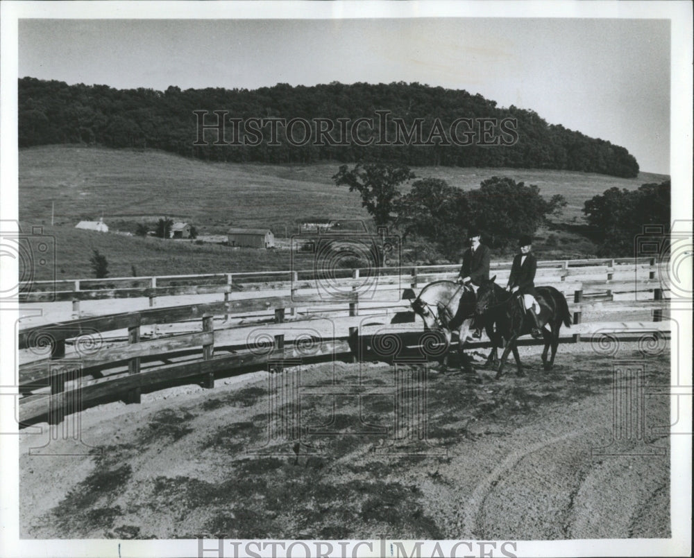 1974 Press Photo Galena Territory Horseback riding - RRW52877 - Historic Images