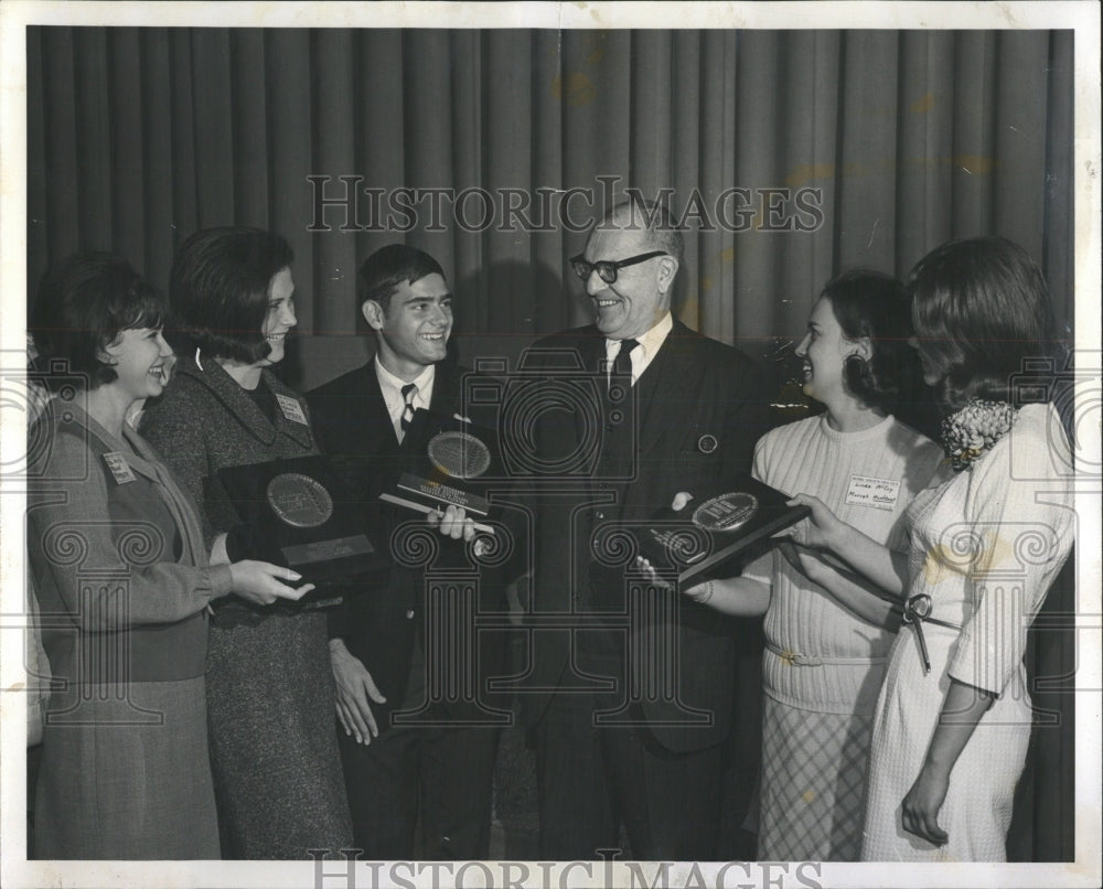 1965 Press Photo Chicago News &quot;Pacemaker&quot; Awards - RRW52971 - Historic Images