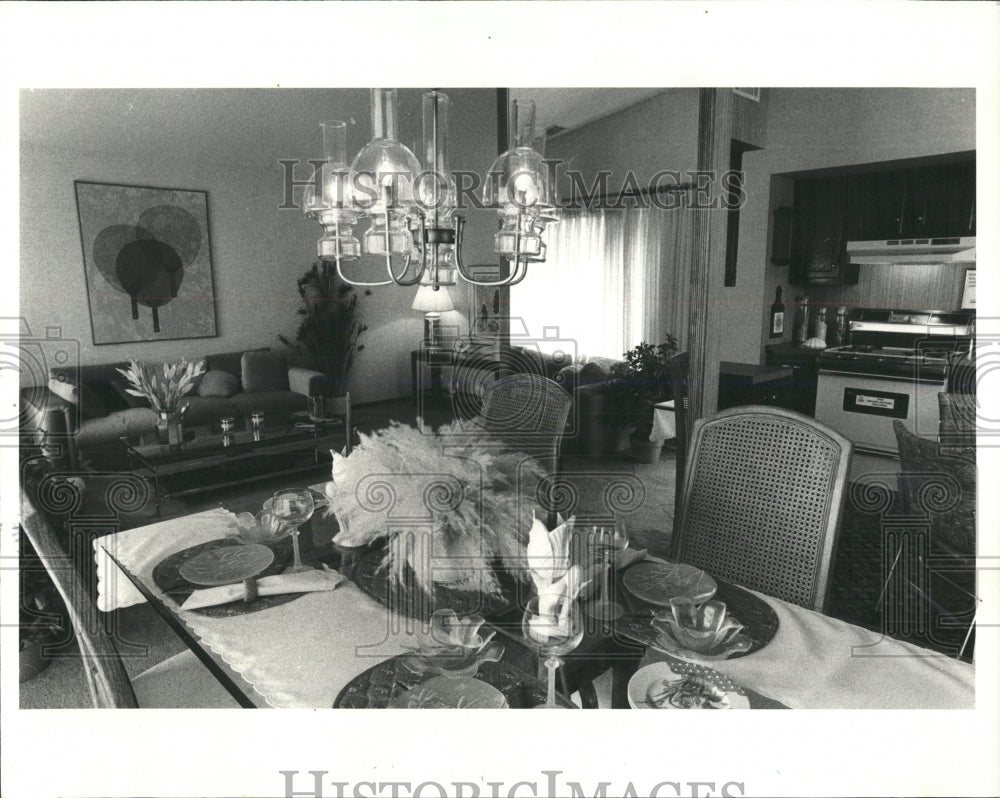 1980 Press Photo Illinois Country Club Hills - RRW53321 - Historic Images
