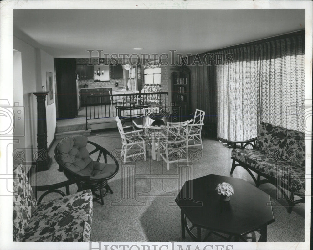 1975 Press Photo Family Room - RRW53643 - Historic Images