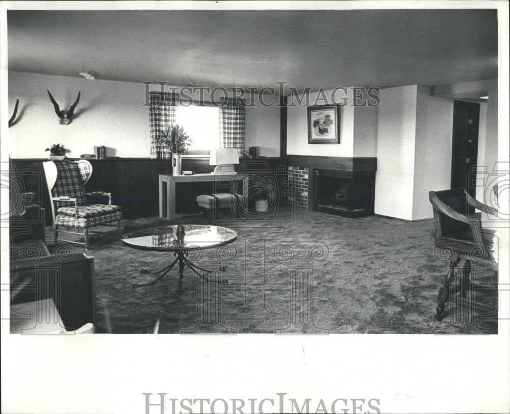 1976 Press Photo Family Room Hanover Park - RRW53691 - Historic Images