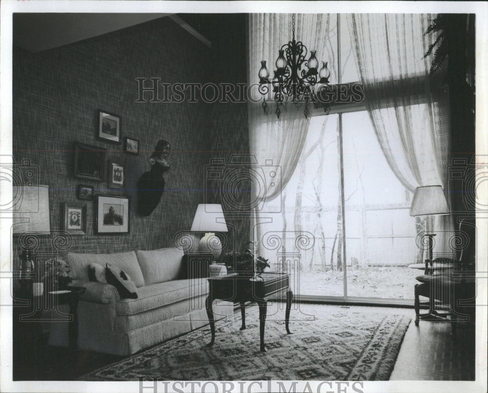 1973 Press Photo Family Room - RRW53697 - Historic Images