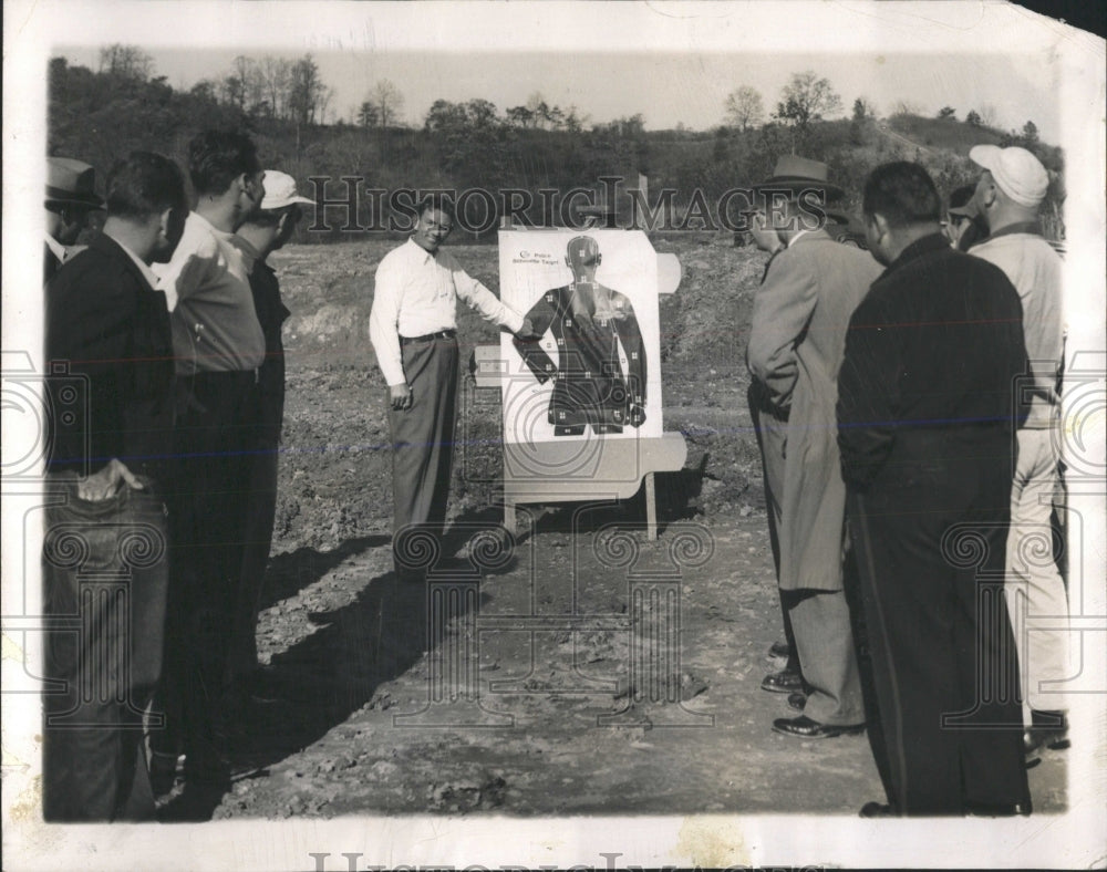 1950 Press Photo Target Police School - RRW53707 - Historic Images