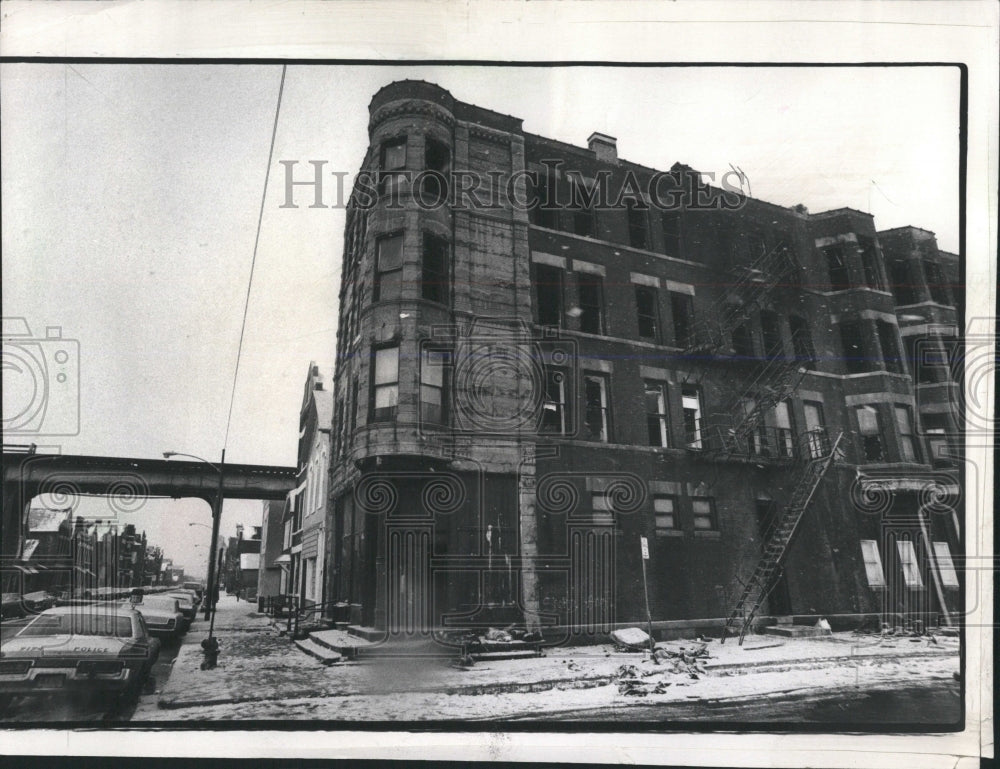 1977 Press Photo Chicago Area Residential Fires - RRW53737 - Historic Images