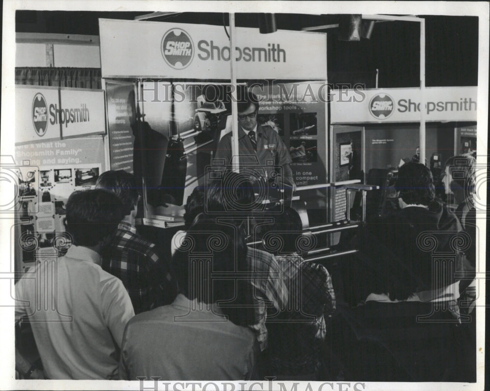 1981 Press Photo Energy And Home Improvement Fair - RRW53859 - Historic Images