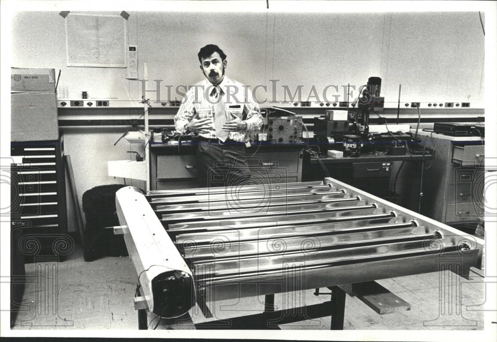 1979 Press Photo Panel of Solar Argonne National Lab - RRW53887 - Historic Images