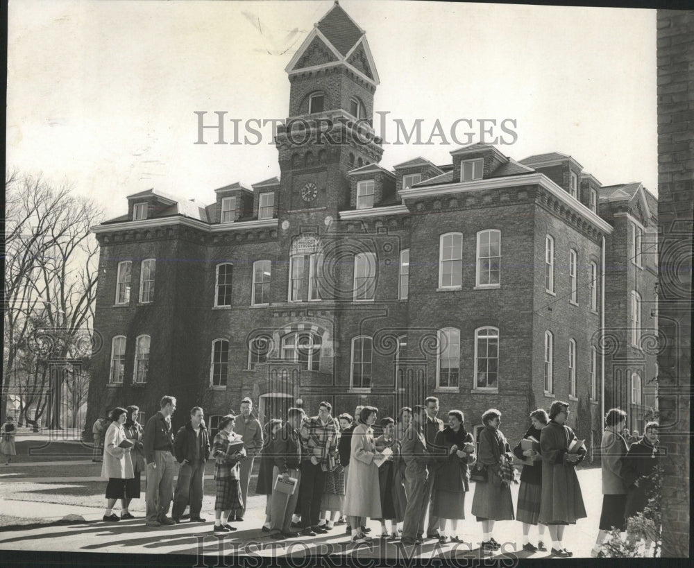 1952 Press Photo Elmhurst College - RRW54053 - Historic Images