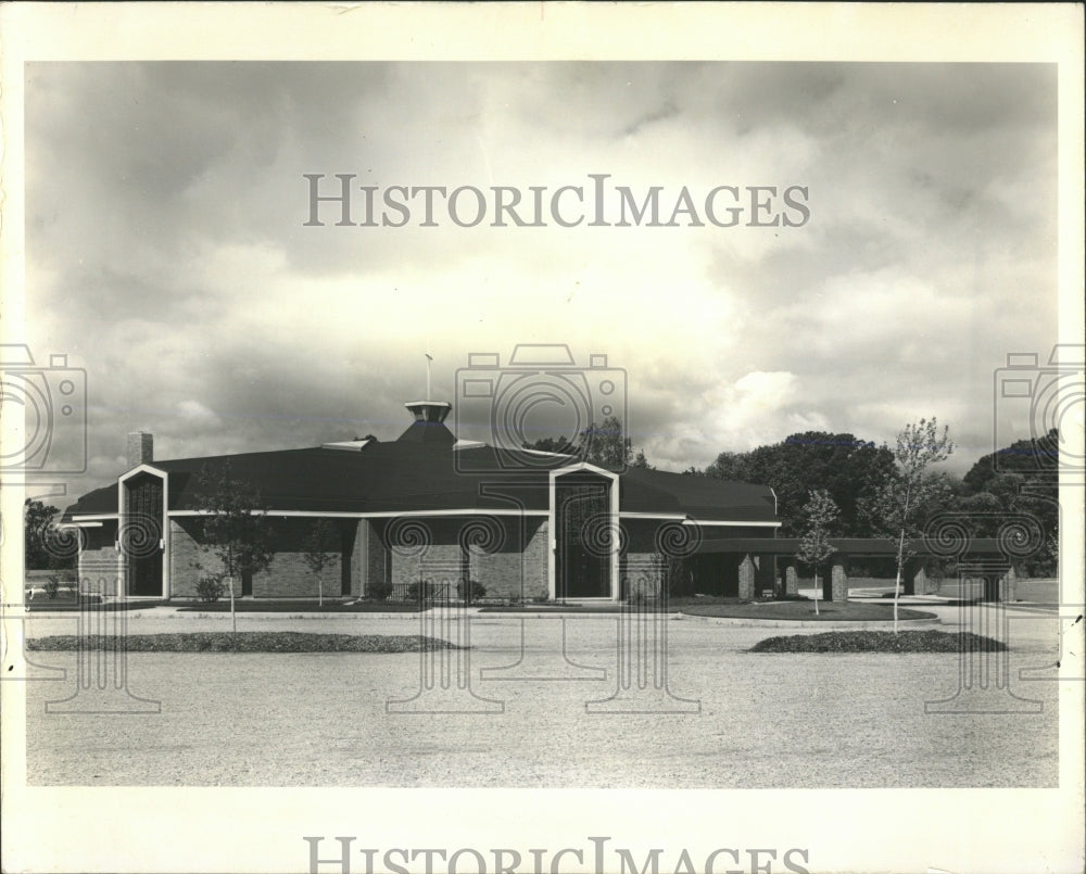 1971 Press Photo Illinois Crystal Lake - RRW54155 - Historic Images
