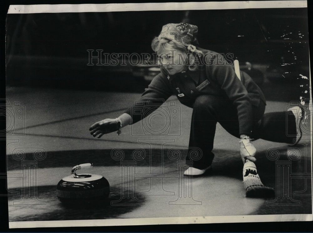 1974 Press Photo Ede Henry Heather Curling Club - RRW54245 - Historic Images