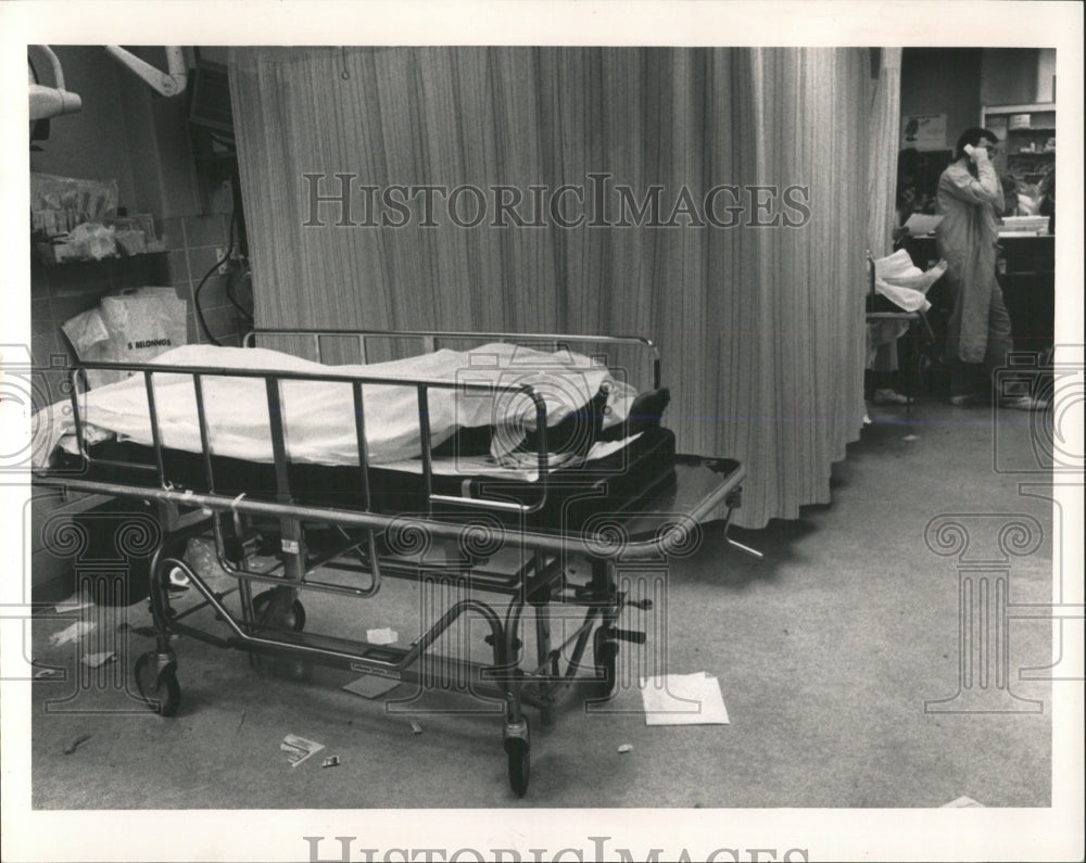 1990 Press Photo Christ Hospital&#39;s Trauma Team Loses - RRW54407 - Historic Images