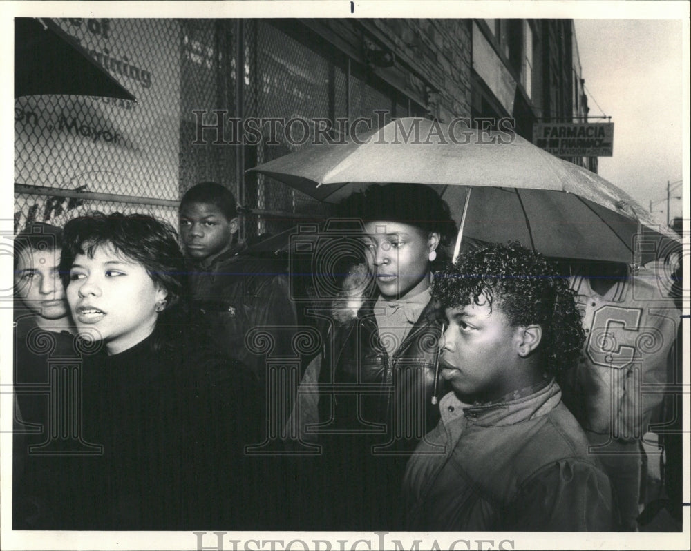 1986 Press Photo Angelica Santiago Pamela Birden - RRW54495 - Historic Images