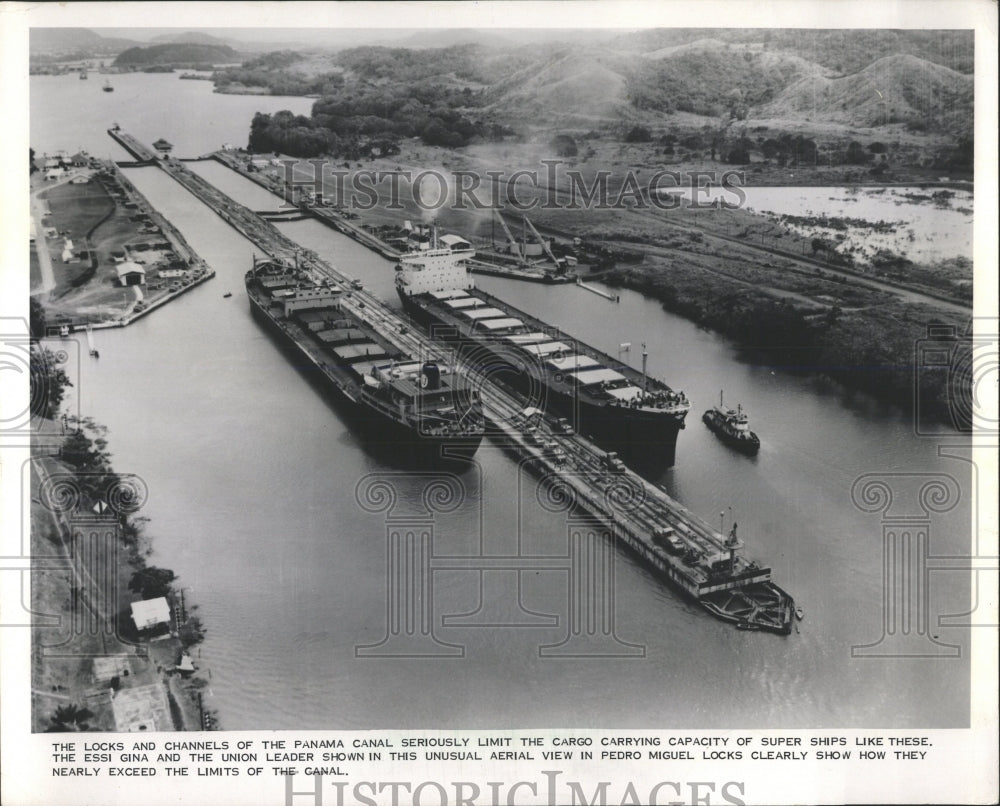 1967 Press Photo Locks Channels Panama Canal Cargo - RRW54607 - Historic Images