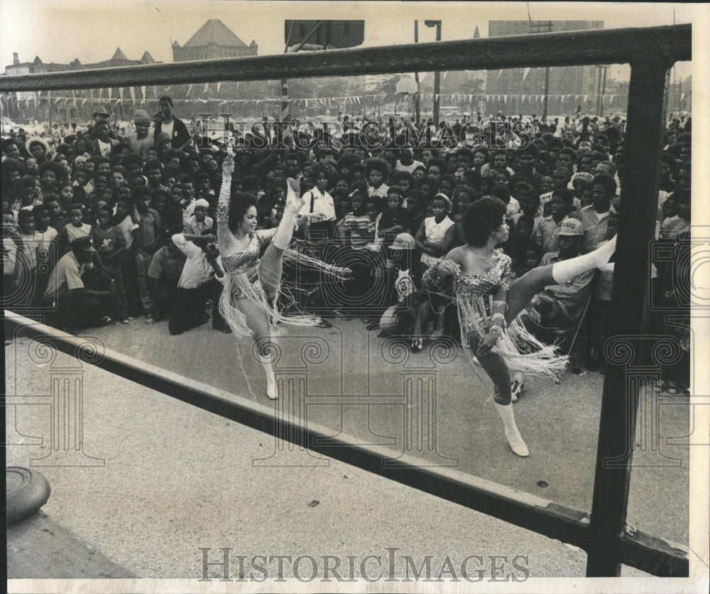 1972 Press Photo Dancers Model Cities-Chicago Committee - RRW54839 - Historic Images