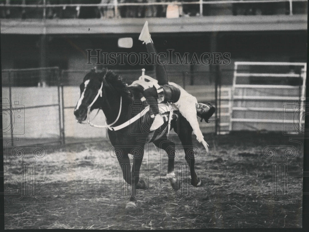 1973 Press Photo Reach Out Tracy Lynn Trick Riding - RRW54941 - Historic Images