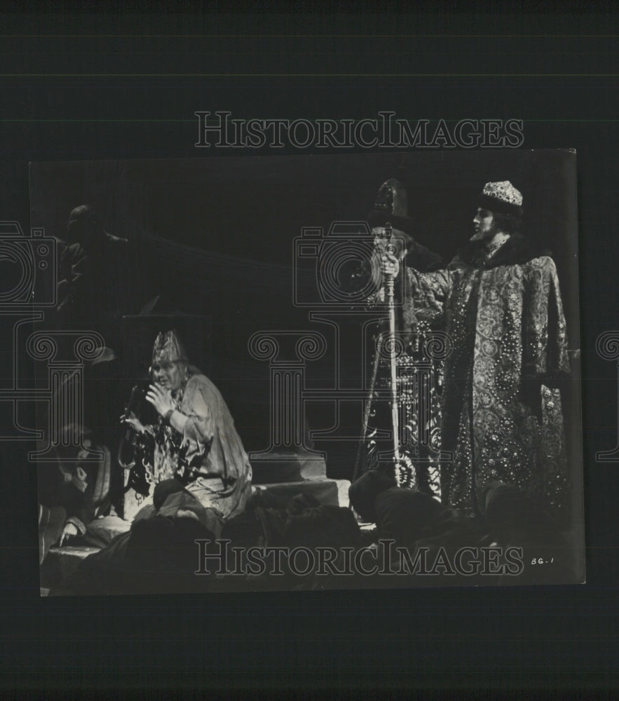 1975 Press Photo Boris Godunov Simpleton Lyric Opera - RRW55007 - Historic Images