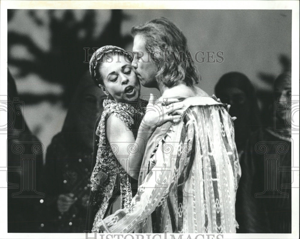 1991 Press Photo Anthony Cleopatra Opera - RRW55125 - Historic Images