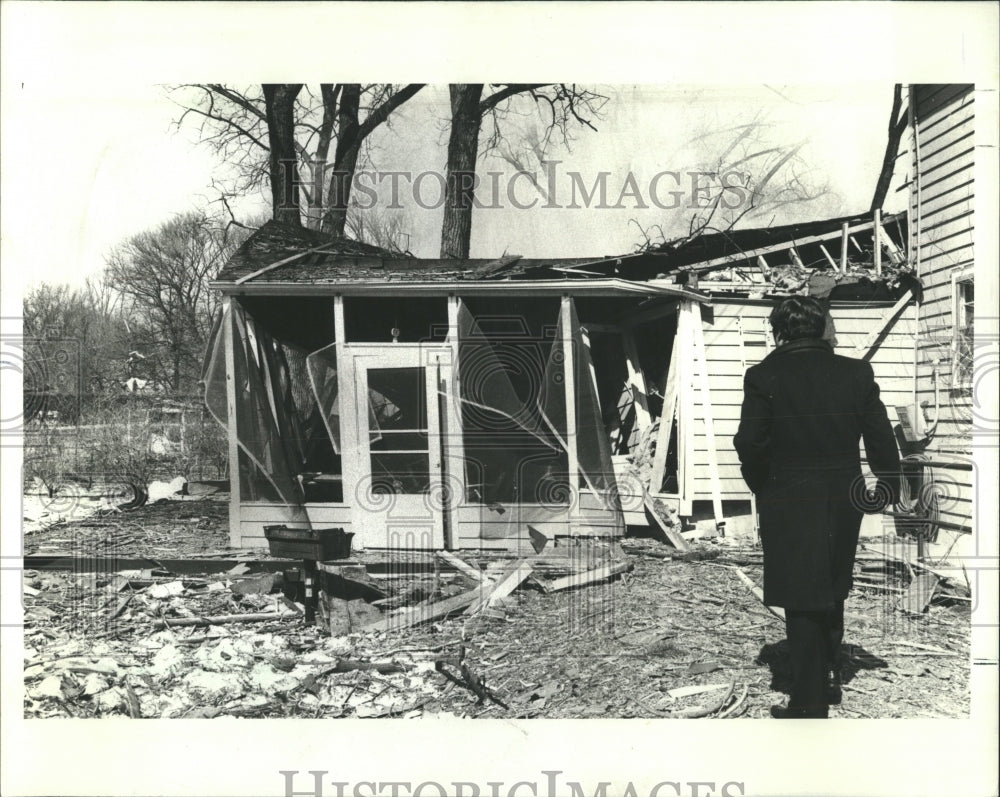 1978 Press Photo Firework Door Wilmette Home Blast - RRW55203 - Historic Images